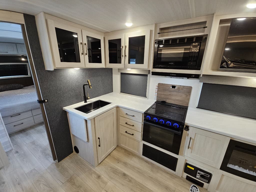 2026 Forest River 2026 Forest River Surveyor - thumbnail 24