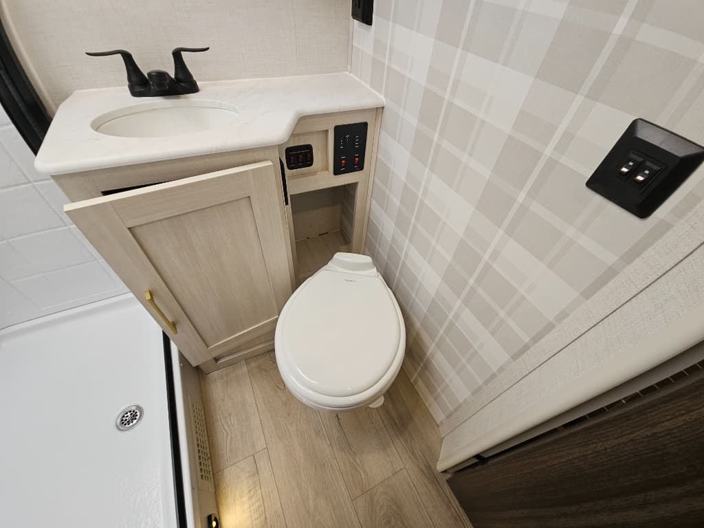 2026 Forest River 2026 Forest River Surveyor Legend - thumbnail 29