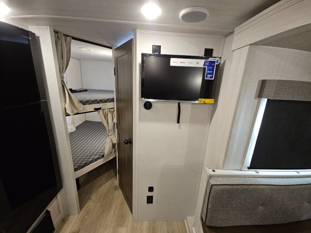 2026 Forest River 2026 Forest River Surveyor Legend - thumbnail 12