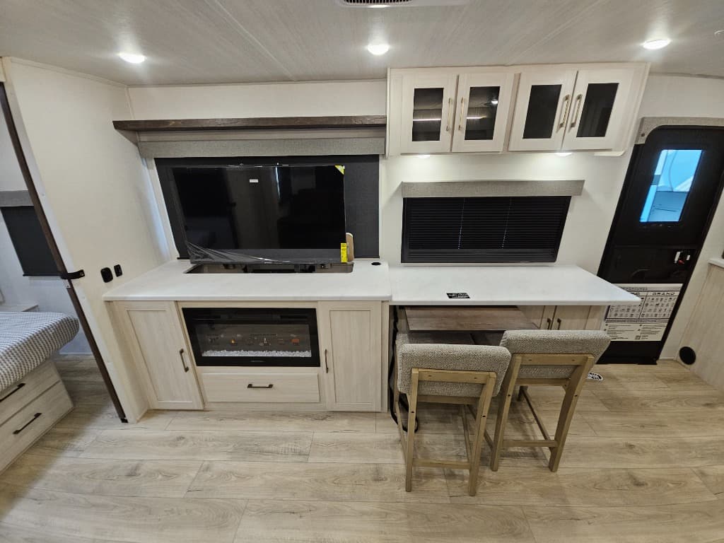 2026 Forest River 2026 Forest River Surveyor Legend - thumbnail 10