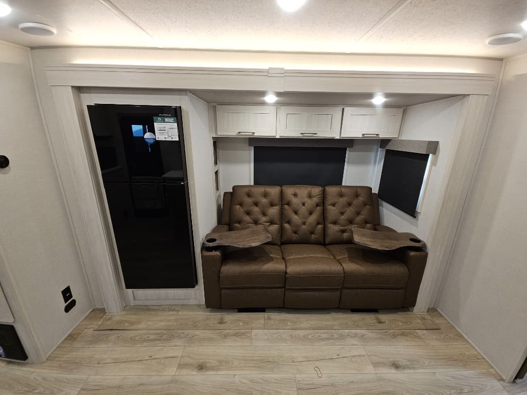 2026 Forest River 2026 Forest River Surveyor Legend - thumbnail 17