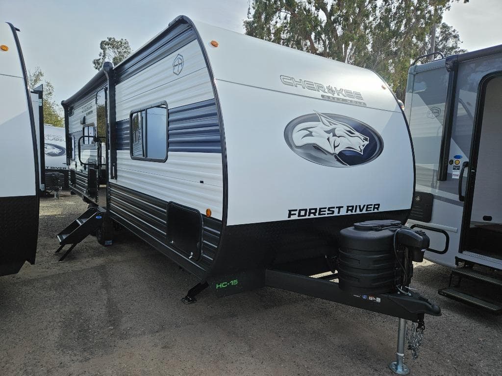 2026 Forest River RV 2026 Forest River RV Cherokee Grey Wolf - thumbnail 4