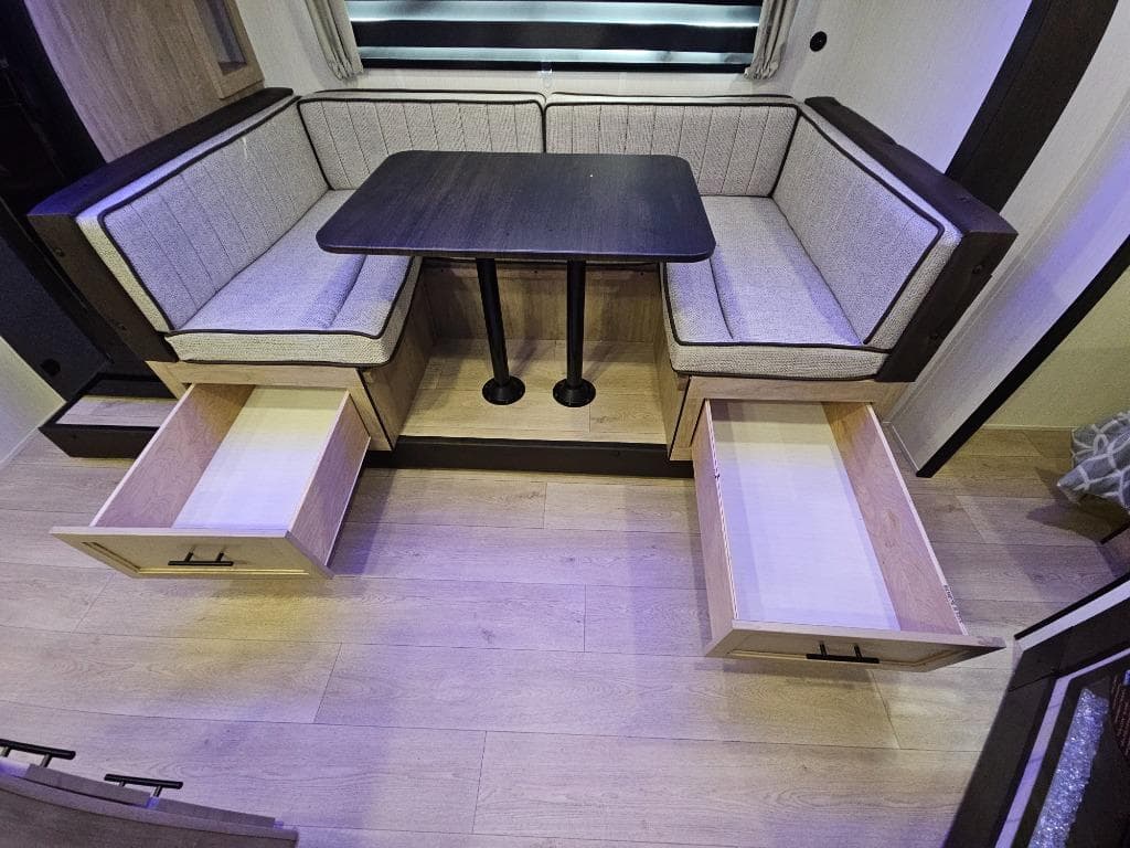 2026 Forest River RV 2026 Forest River RV Cherokee Grey Wolf - thumbnail 27