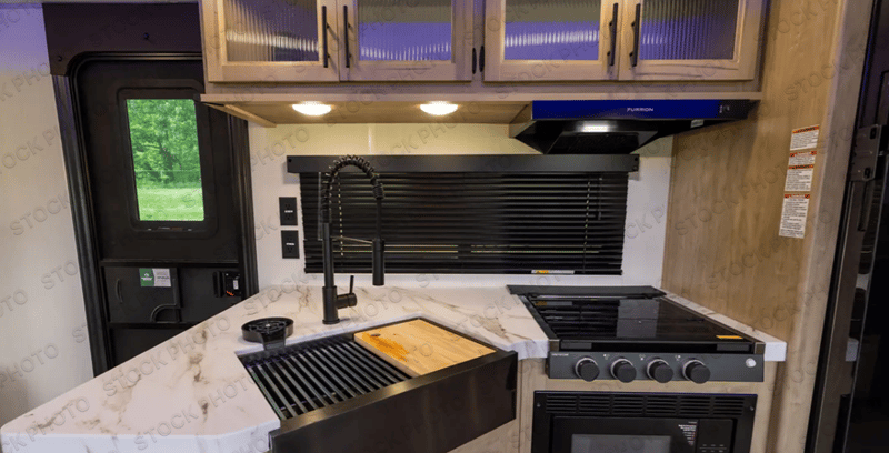 2026 Forest River RV 2026 Forest River RV Cherokee Grey Wolf - thumbnail 5