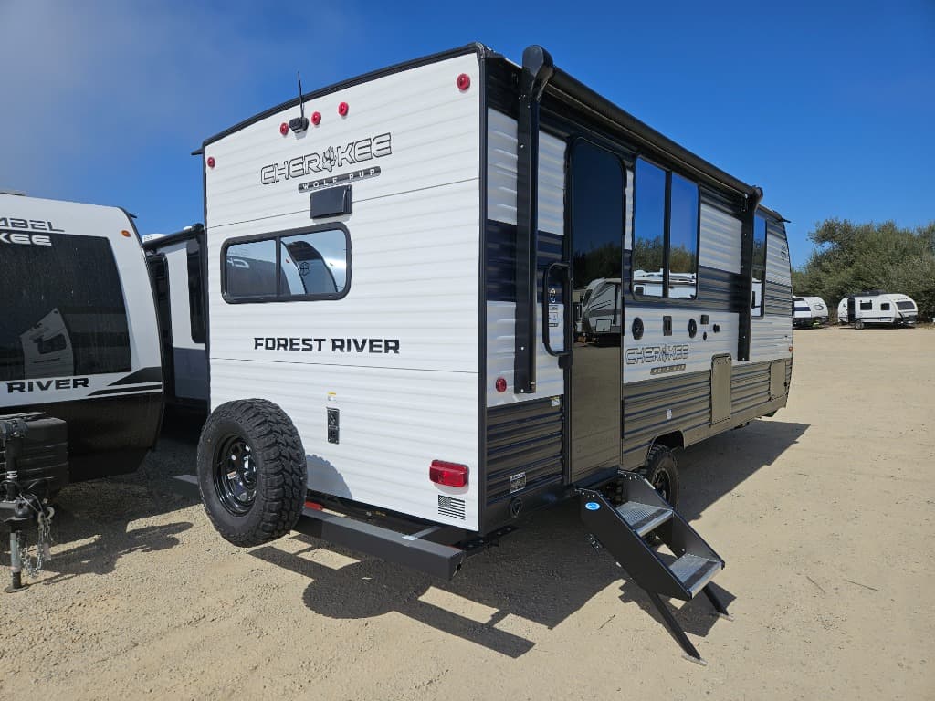 2026 Forest River RV 2026 Forest River RV Cherokee Wolf Pup - thumbnail 3