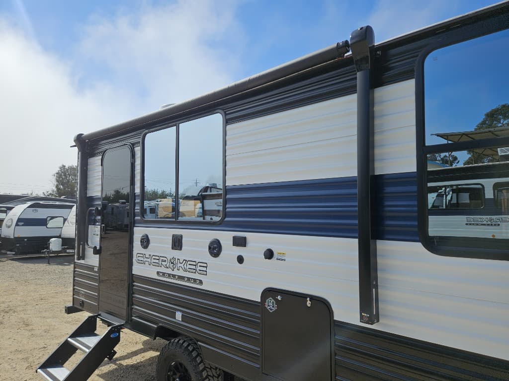 2026 Forest River RV 2026 Forest River RV Cherokee Wolf Pup - thumbnail 33