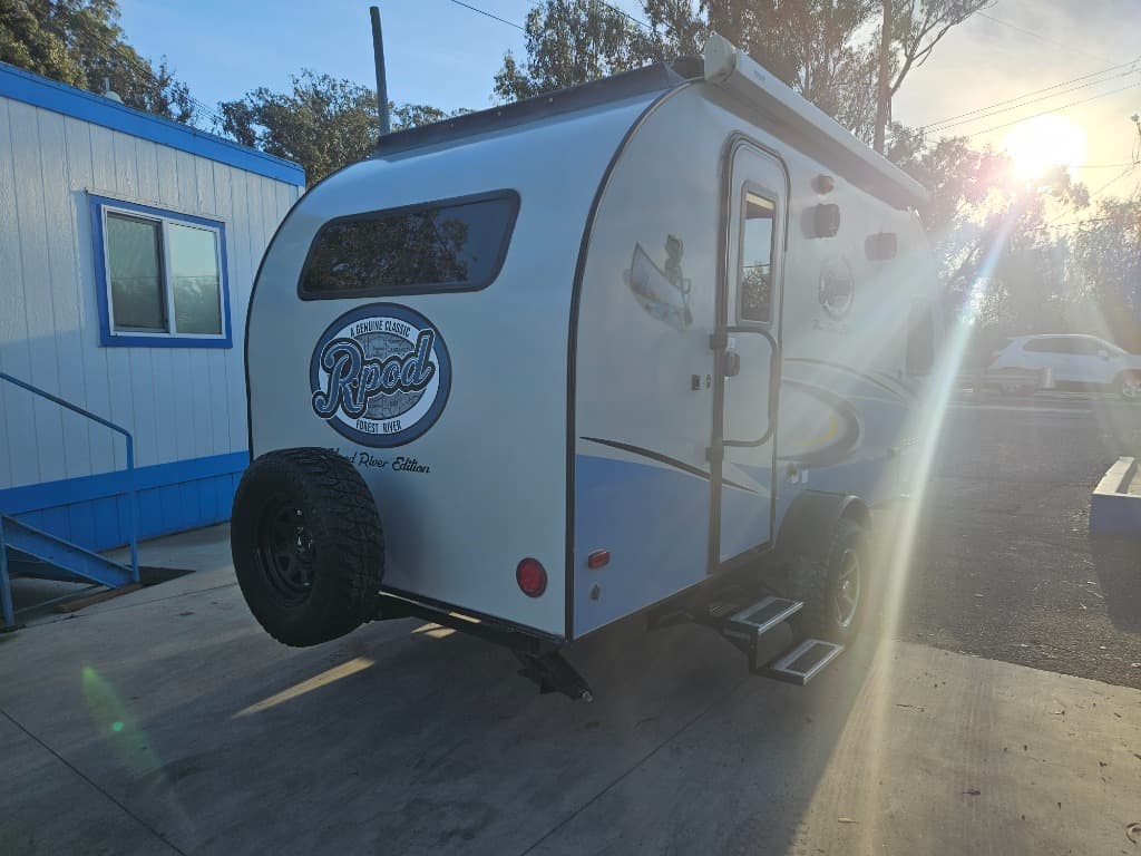 2018 Forest River 2018 Forest River R-Pod - thumbnail 2