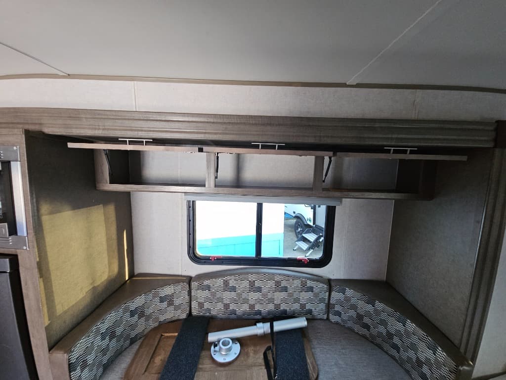 2018 Forest River 2018 Forest River R-Pod - thumbnail 16