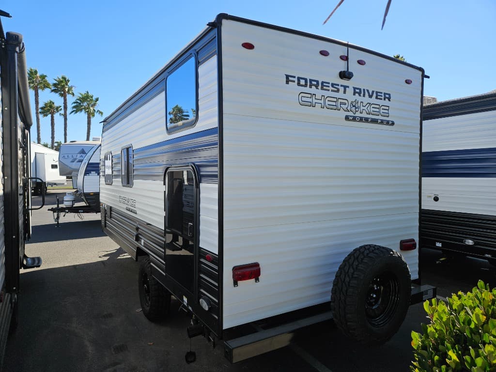 2026 Forest River 2026 Forest River Cherokee Wolf Pup - thumbnail 5