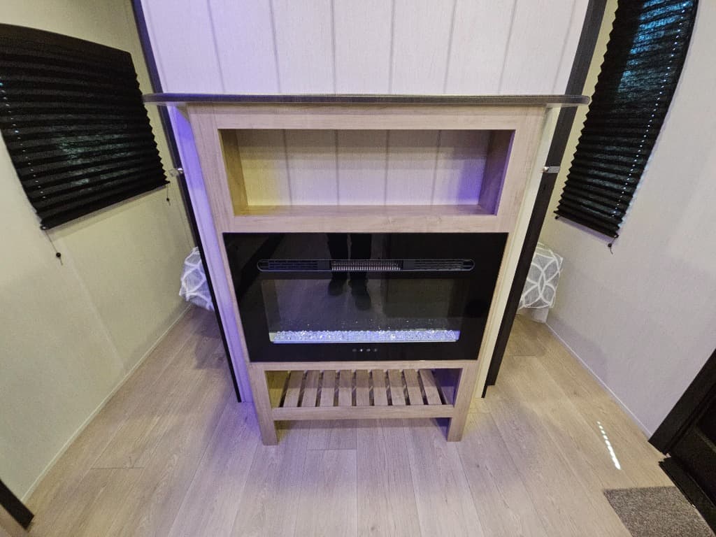 2026 Forest River 2026 Forest River Cherokee Grey Wolf Black Label - thumbnail 24