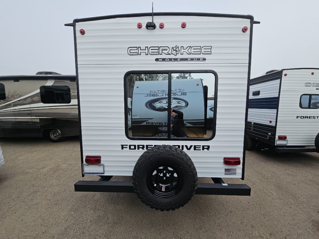 2026 Forest River RV 2026 Forest River RV Cherokee Wolf Pup - thumbnail 4