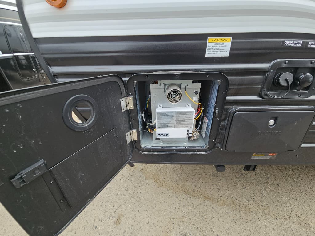 2026 Forest River RV 2026 Forest River RV Cherokee Wolf Pup - thumbnail 43