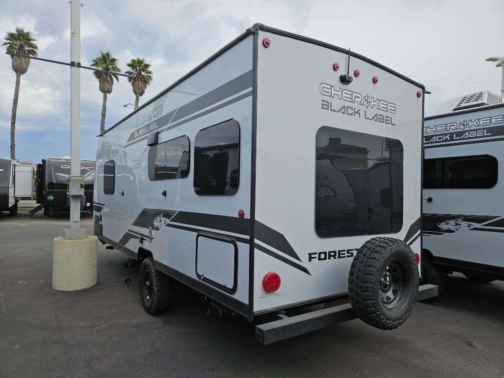 2026 Forest River 2026 Forest River Cherokee Wolf Pup Black Label - thumbnail 5