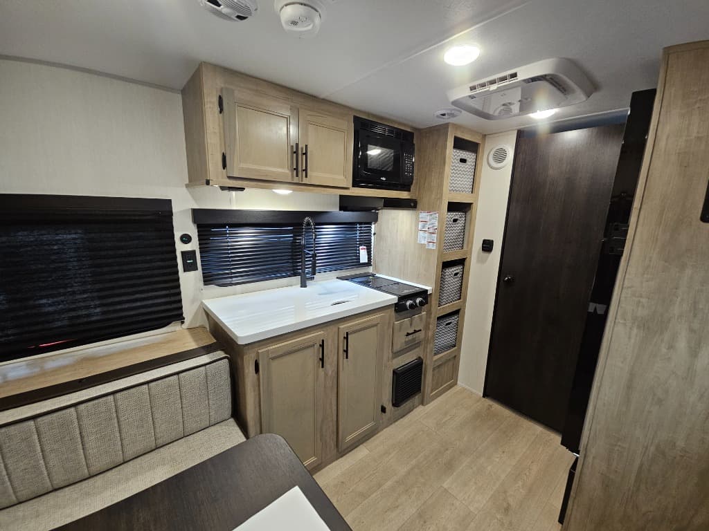 2026 Forest River 2026 Forest River Cherokee Wolf Pup Black Label - thumbnail 8