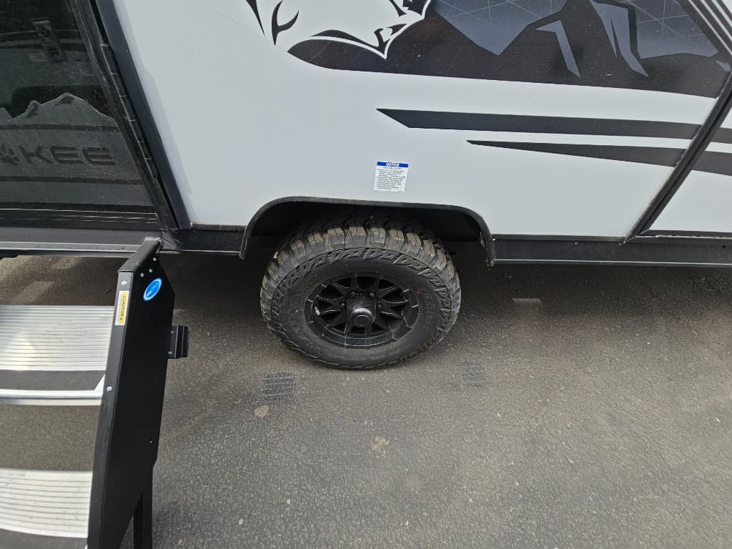 2026 Forest River 2026 Forest River Cherokee Wolf Pup Black Label - thumbnail 36