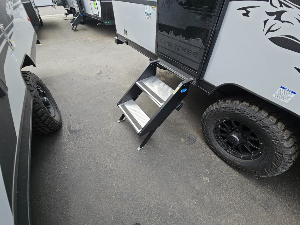 2026 Forest River 2026 Forest River Cherokee Wolf Pup Black Label - thumbnail 37