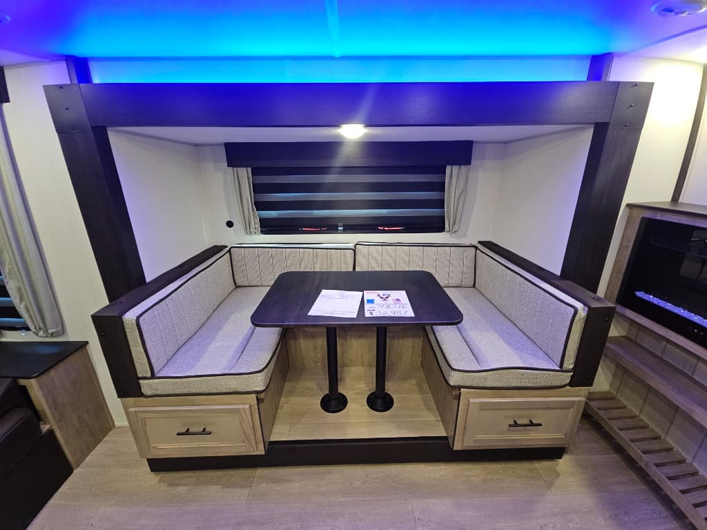 2026 Forest River RV 2026 Forest River RV Cherokee Grey Wolf Black Label - thumbnail 10