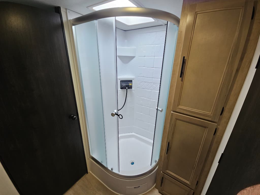 2026 Forest River RV 2026 Forest River RV Cherokee Grey Wolf Black Label - thumbnail 25