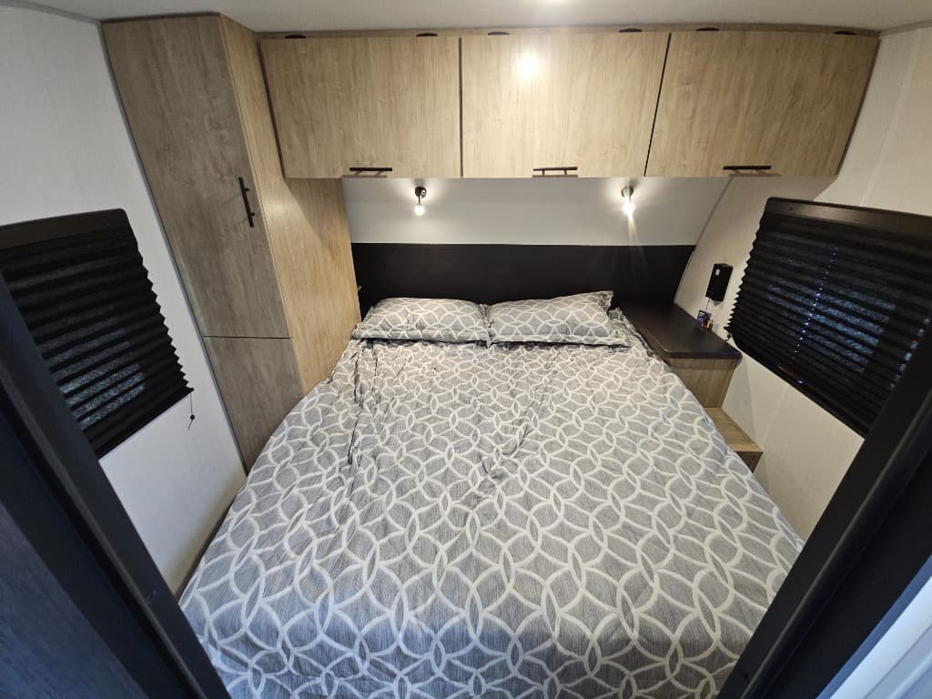 2026 Forest River RV 2026 Forest River RV Cherokee Grey Wolf Black Label - thumbnail 33