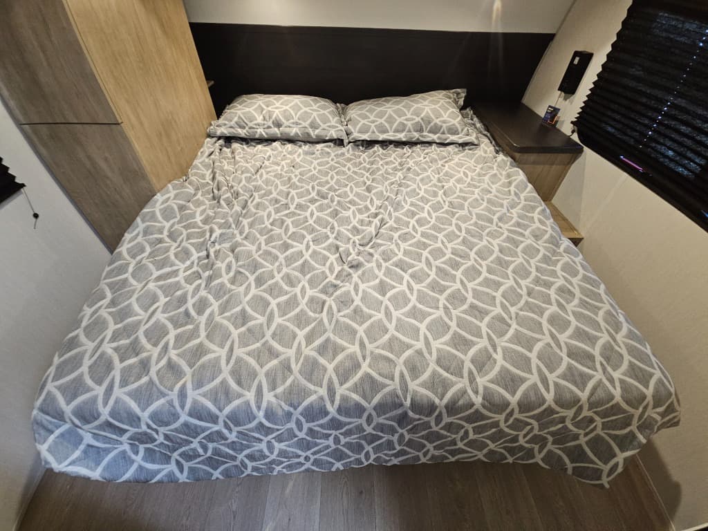 2026 Forest River RV 2026 Forest River RV Cherokee Grey Wolf Black Label - thumbnail 34