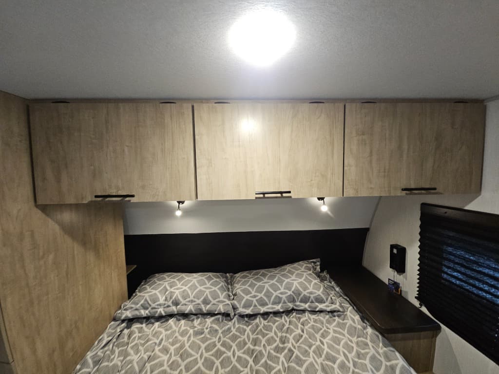 2026 Forest River RV 2026 Forest River RV Cherokee Grey Wolf Black Label - thumbnail 36