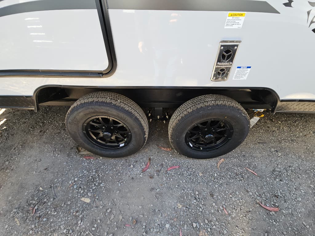 2026 Forest River RV 2026 Forest River RV Cherokee Grey Wolf Black Label - thumbnail 42