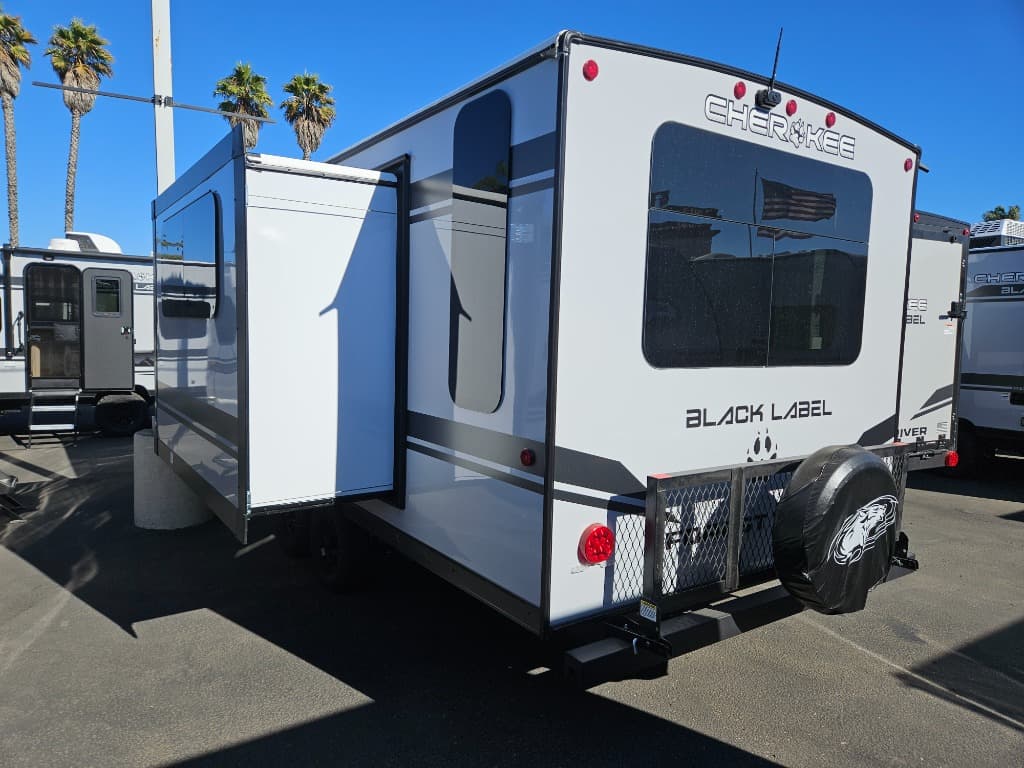 2026 Forest River 2026 Forest River Cherokee Grey Wolf Black Label - thumbnail 5