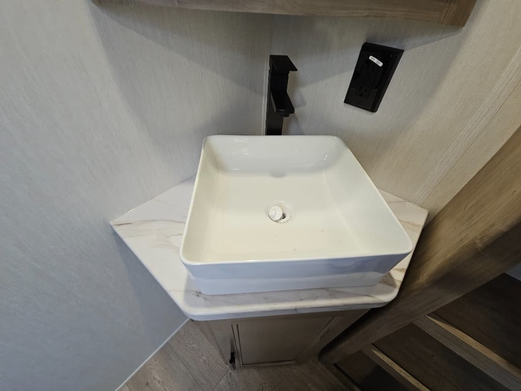 2026 Forest River 2026 Forest River Cherokee Grey Wolf Black Label - thumbnail 25