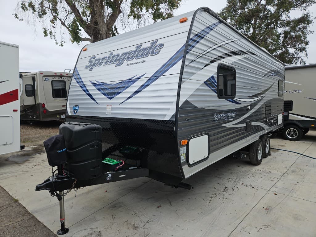 2018 Keystone RV 2018 Keystone RV Springdale - thumbnail 4