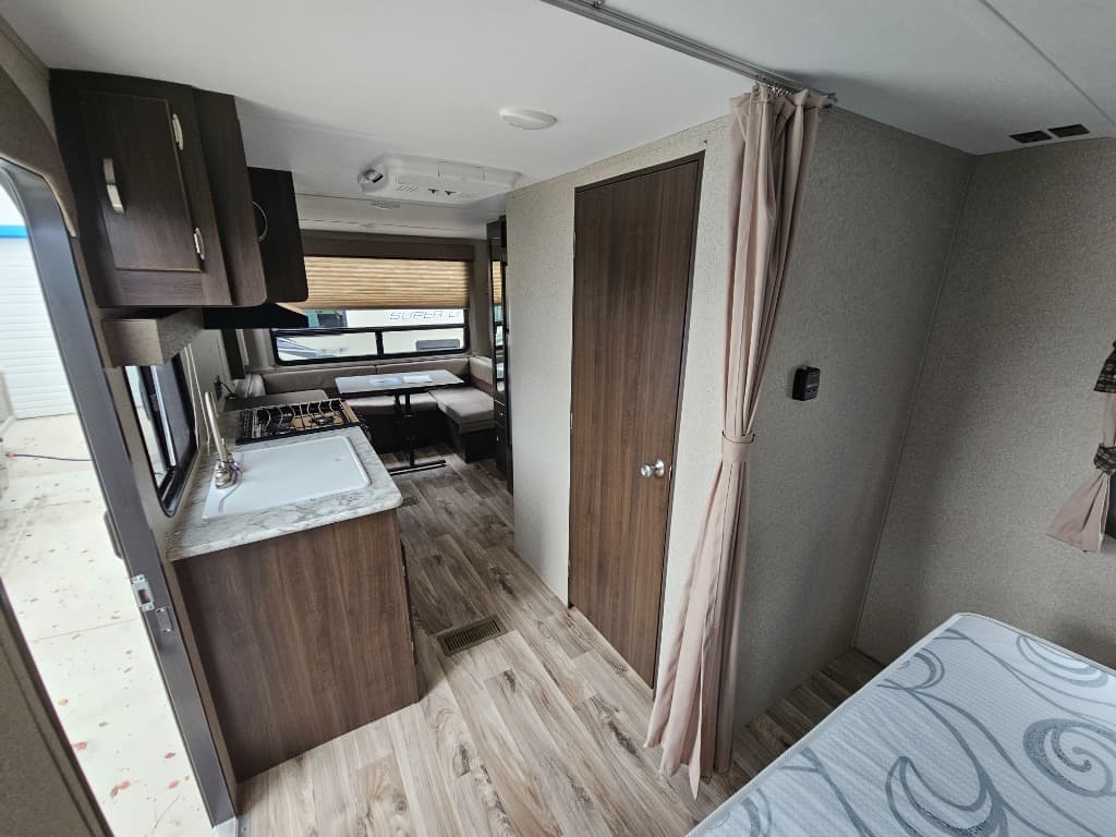 2018 Keystone RV 2018 Keystone RV Springdale - thumbnail 6