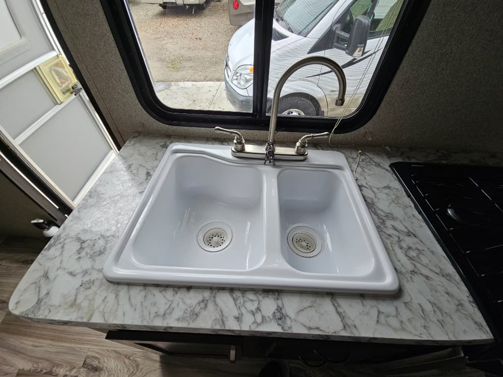 2018 Keystone RV 2018 Keystone RV Springdale - thumbnail 11