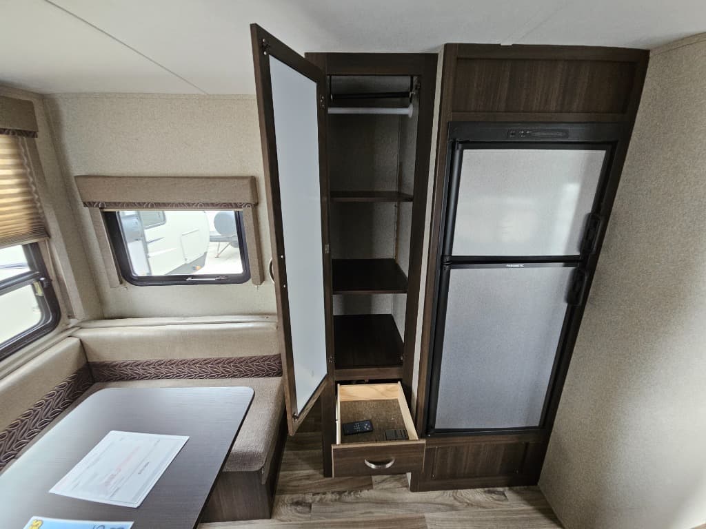 2018 Keystone RV 2018 Keystone RV Springdale - thumbnail 18