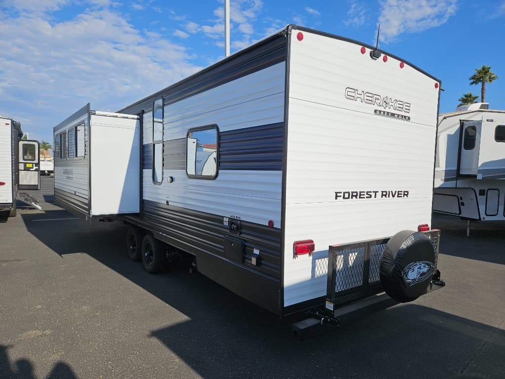 2026 Forest River RV 2026 Forest River RV Cherokee Grey Wolf - thumbnail 5