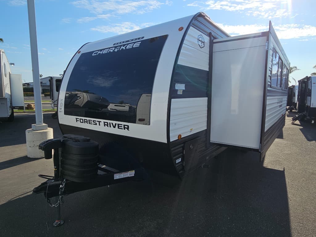 2026 Forest River RV 2026 Forest River RV Cherokee Grey Wolf - thumbnail 6