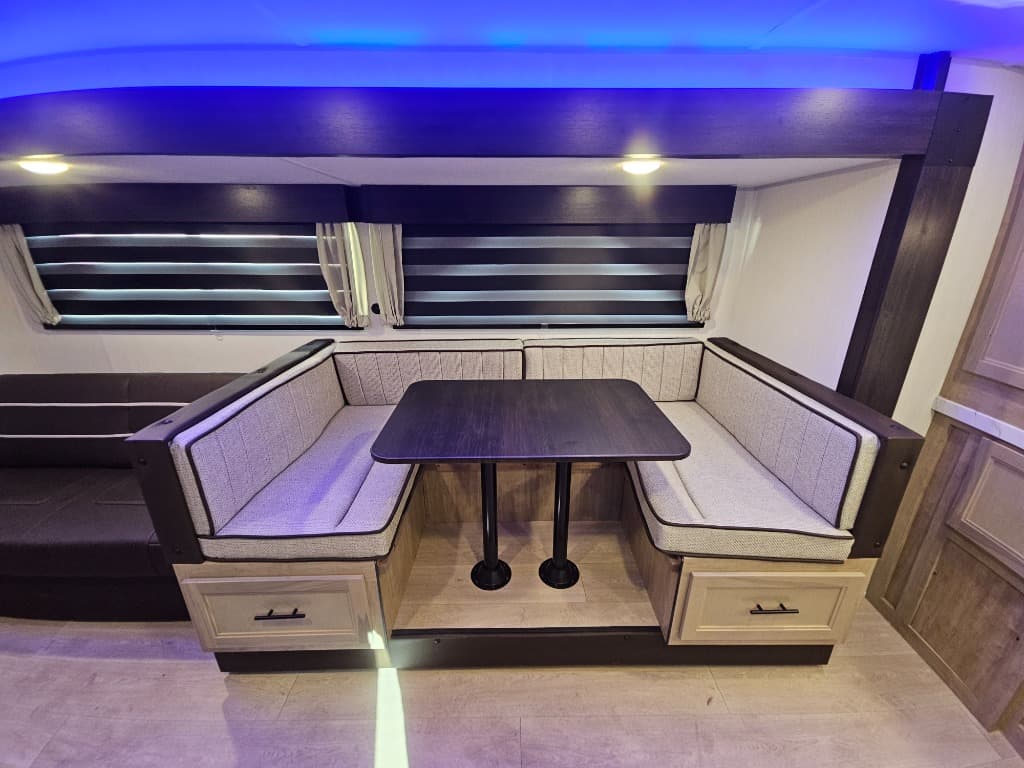 2026 Forest River RV 2026 Forest River RV Cherokee Grey Wolf - thumbnail 9