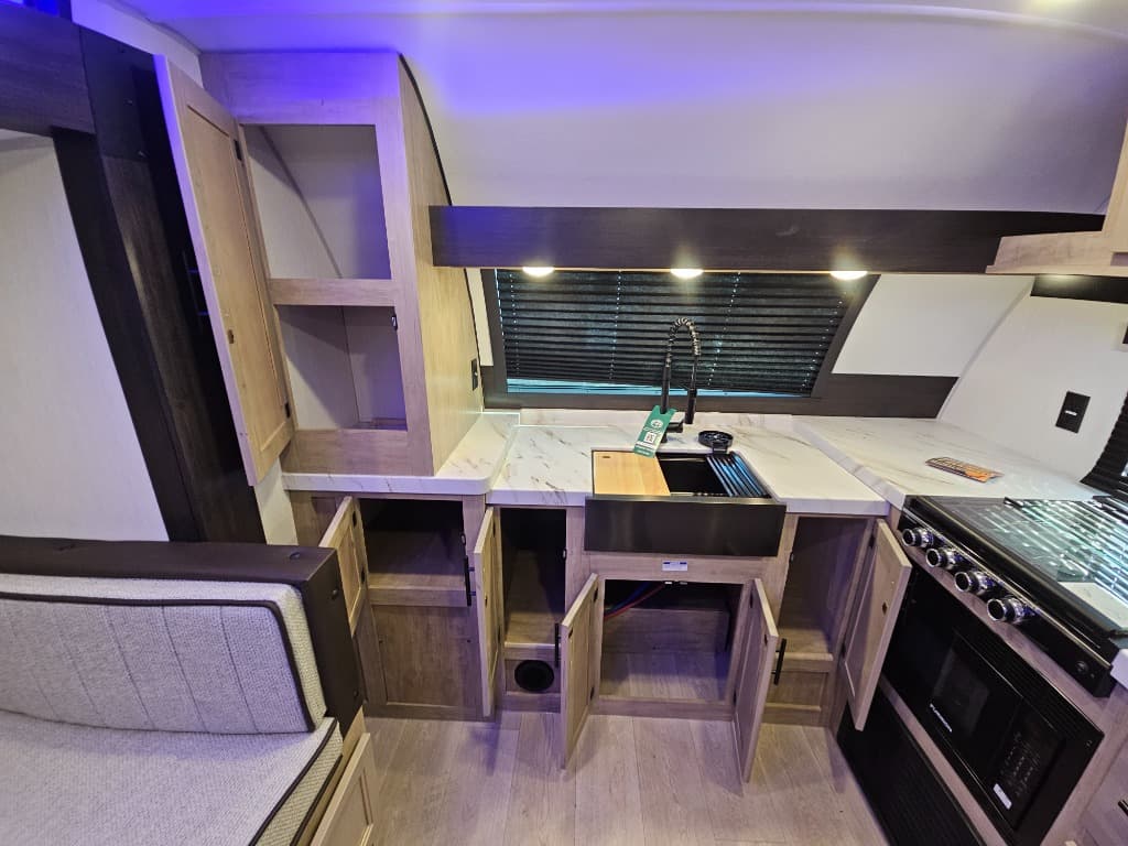 2026 Forest River RV 2026 Forest River RV Cherokee Grey Wolf - thumbnail 16