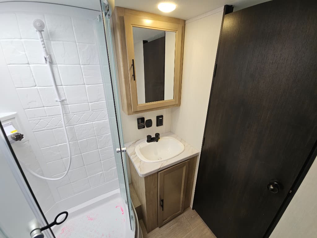 2026 Forest River RV 2026 Forest River RV Cherokee Grey Wolf - thumbnail 30