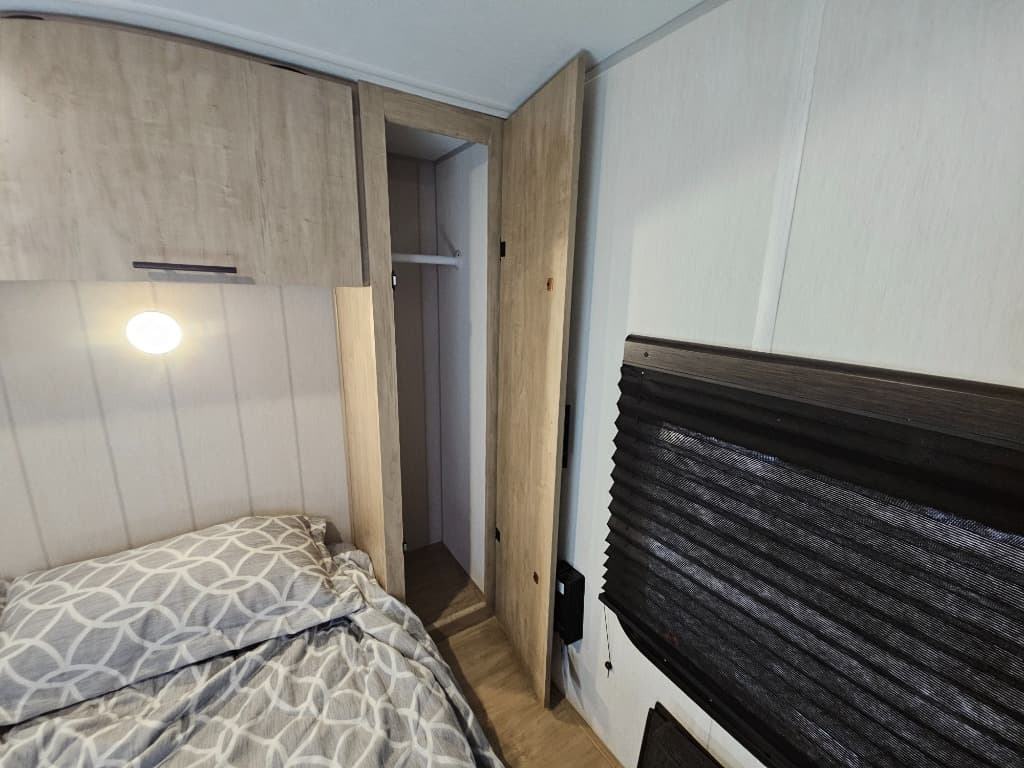 2026 Forest River RV 2026 Forest River RV Cherokee Grey Wolf - thumbnail 39