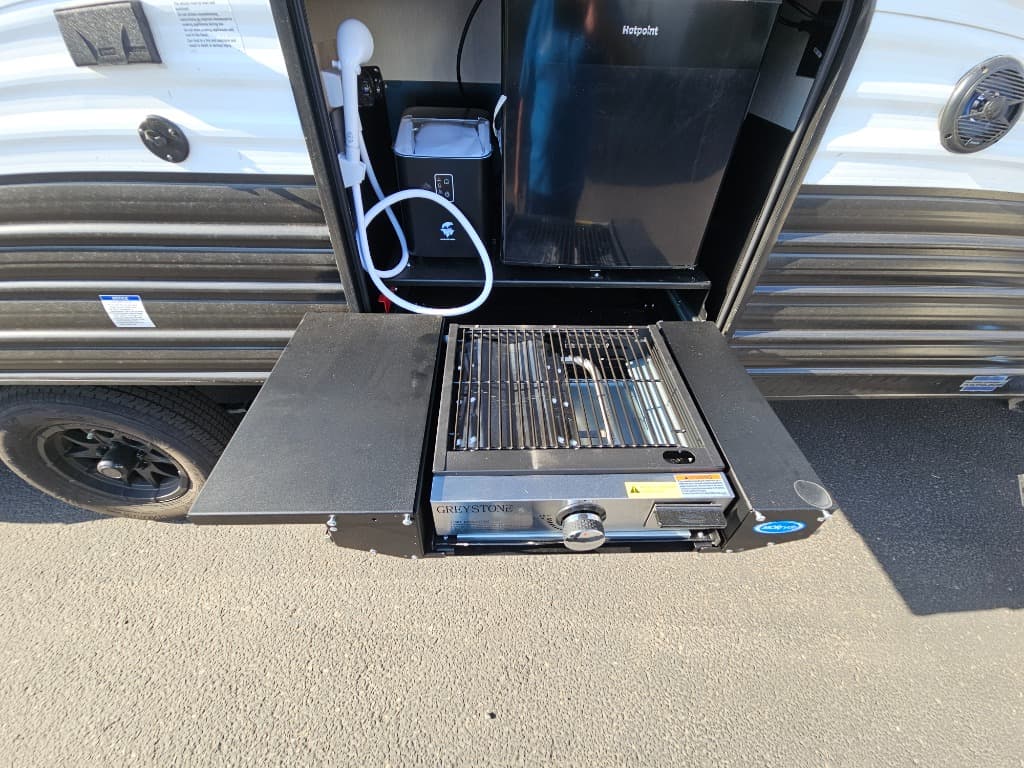 2026 Forest River RV 2026 Forest River RV Cherokee Grey Wolf - thumbnail 48