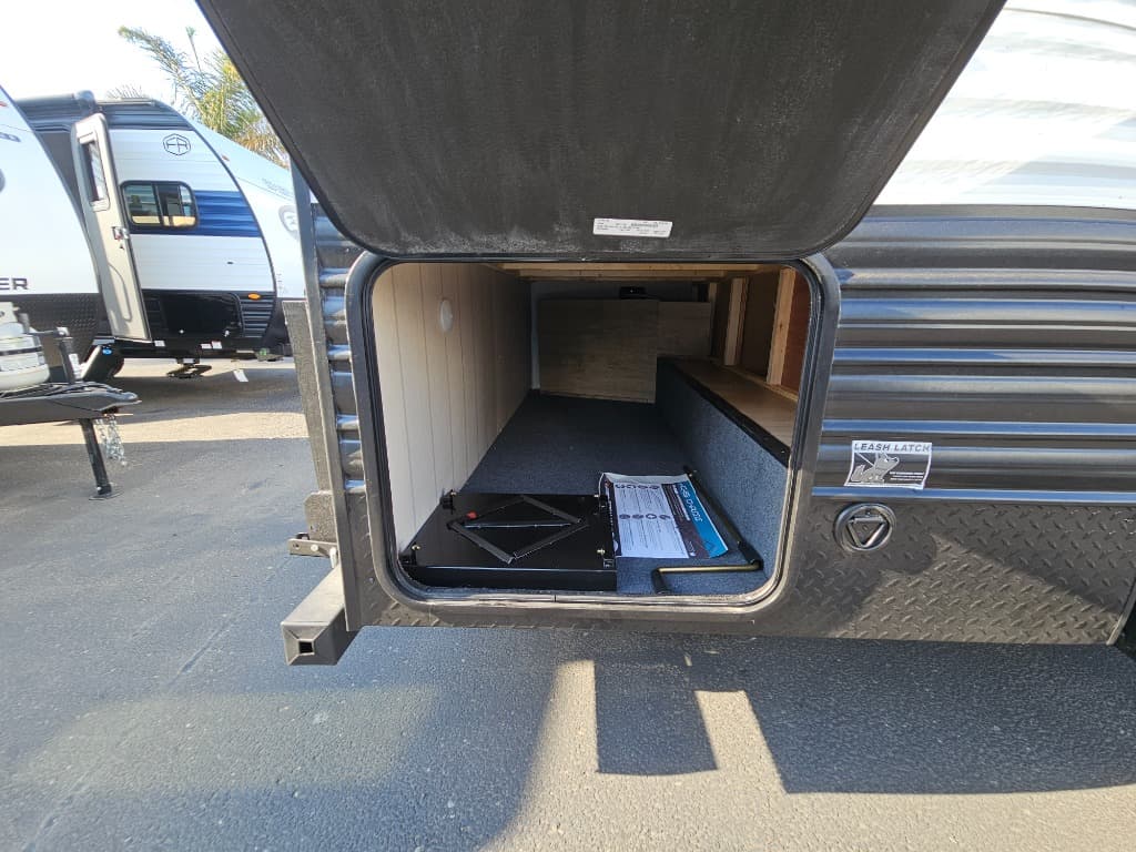 2026 Forest River RV 2026 Forest River RV Cherokee Grey Wolf - thumbnail 52