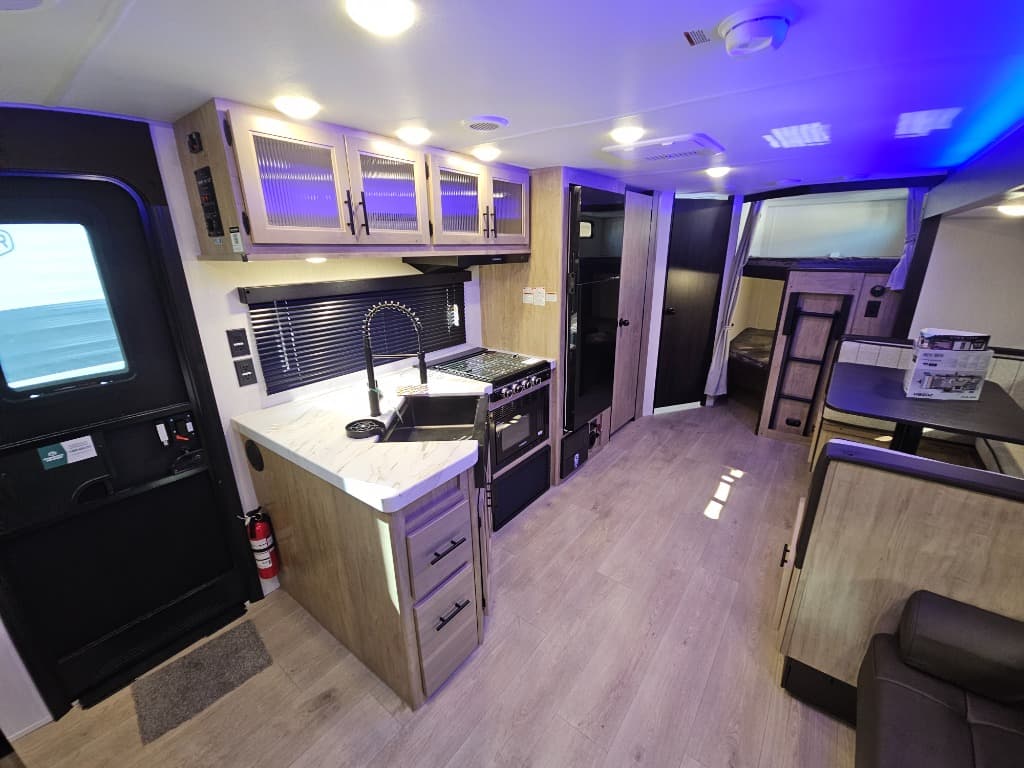 2026 Forest River RV 2026 Forest River RV Cherokee Grey Wolf - thumbnail 9