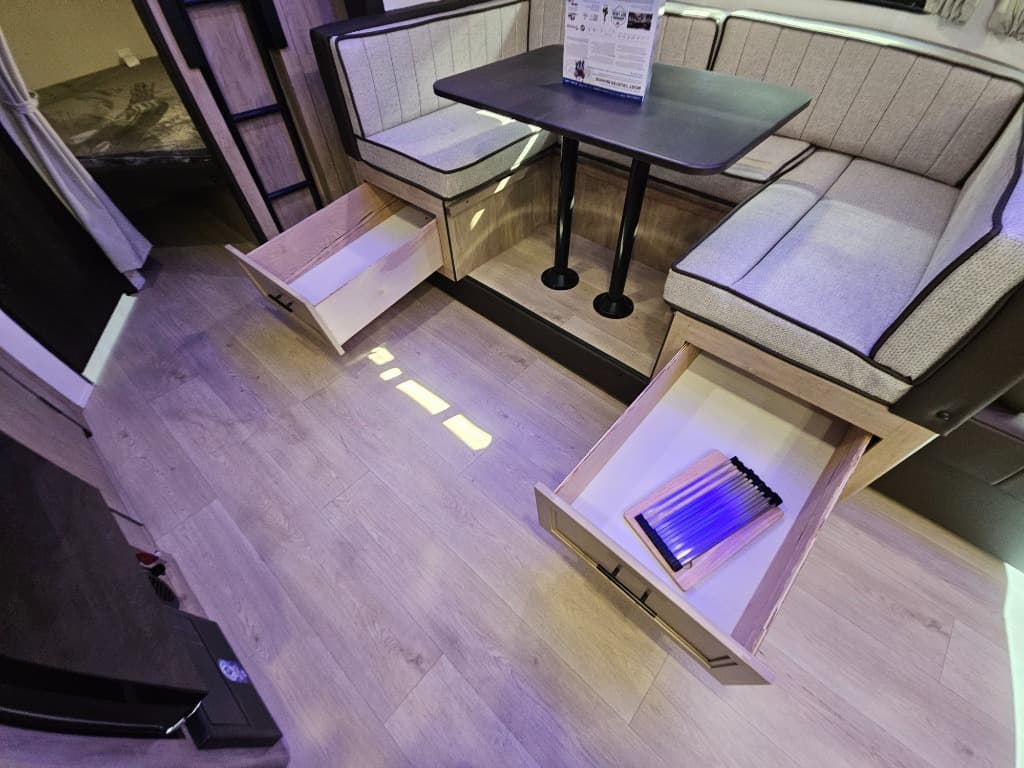 2026 Forest River RV 2026 Forest River RV Cherokee Grey Wolf - thumbnail 15