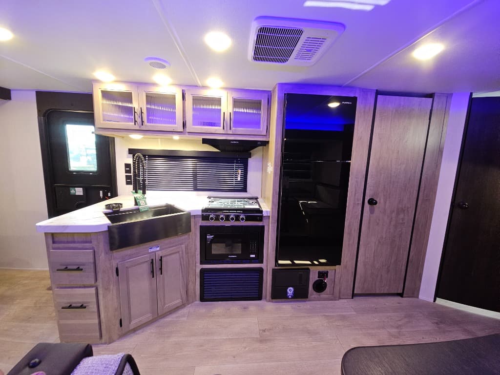 2026 Forest River RV 2026 Forest River RV Cherokee Grey Wolf - thumbnail 17