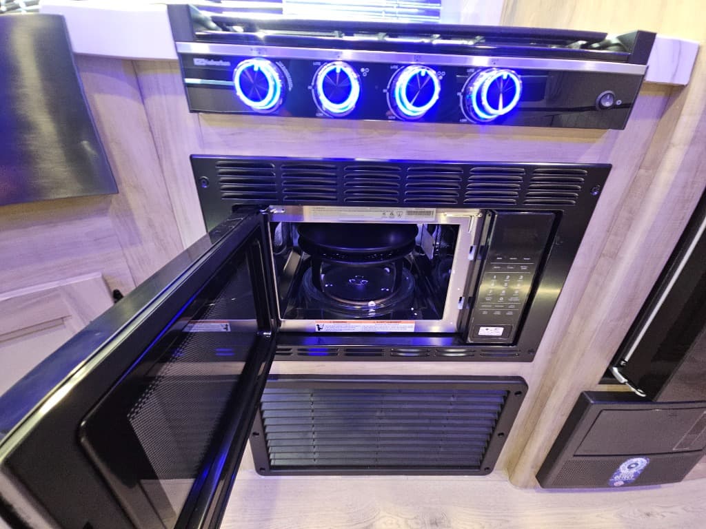 2026 Forest River RV 2026 Forest River RV Cherokee Grey Wolf - thumbnail 22