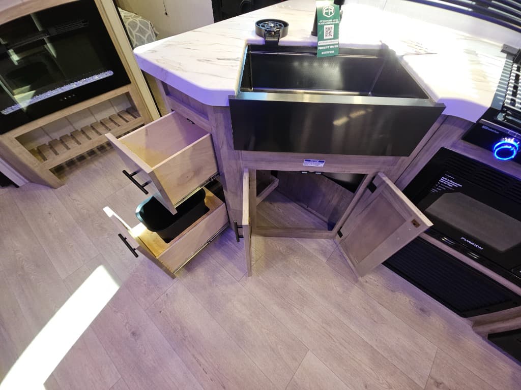 2026 Forest River RV 2026 Forest River RV Cherokee Grey Wolf - thumbnail 24