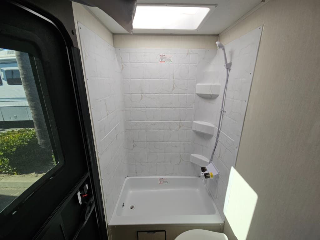 2026 Forest River RV 2026 Forest River RV Cherokee Grey Wolf - thumbnail 32