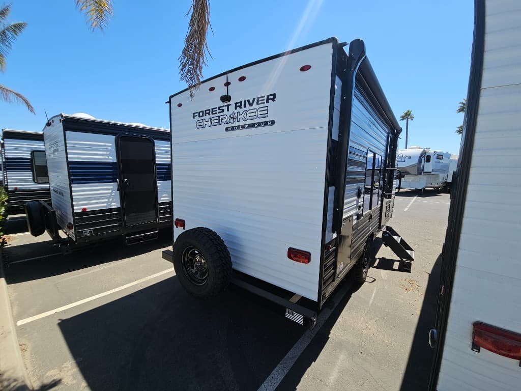 2026 Forest River 2026 Forest River Cherokee Wolf Pup - thumbnail 3