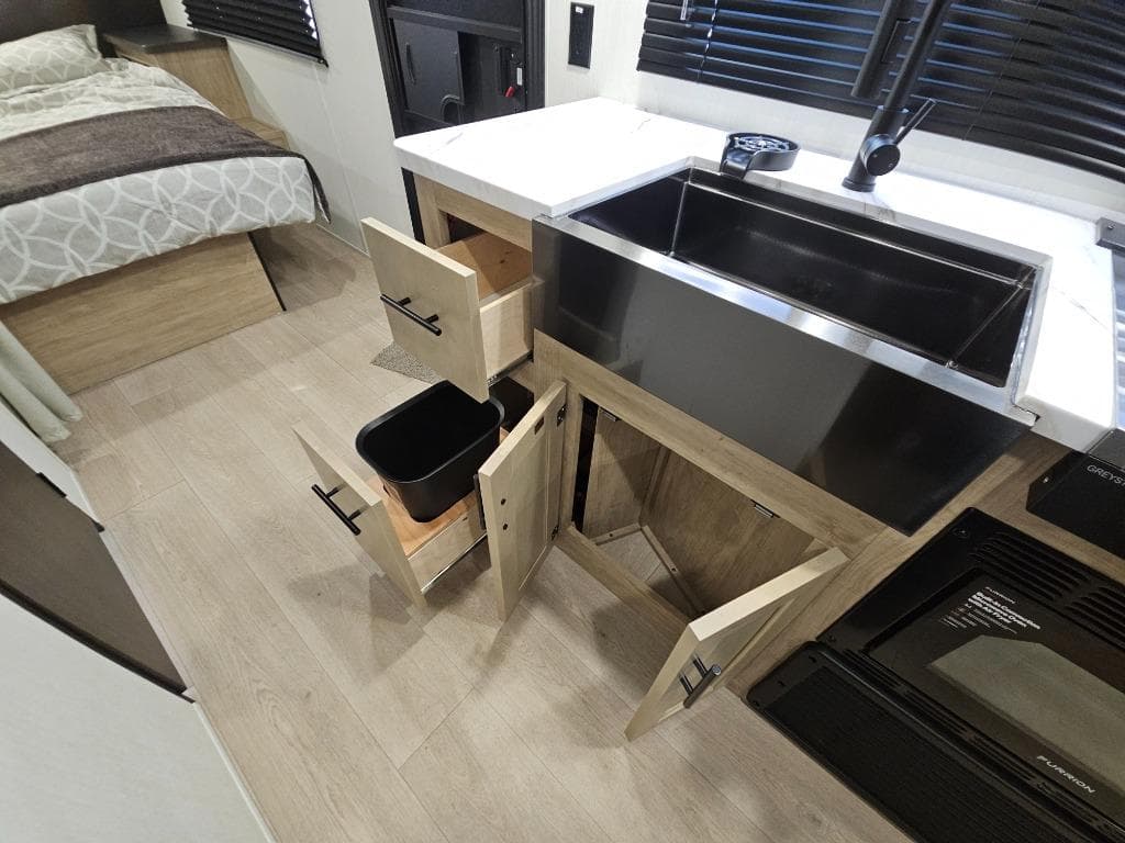 2026 Forest River 2026 Forest River Cherokee Grey Wolf - thumbnail 15