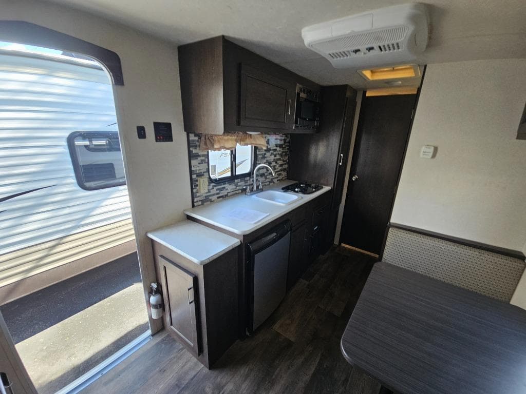 2018 Forest River RV 2018 Forest River RV Evo - thumbnail 8