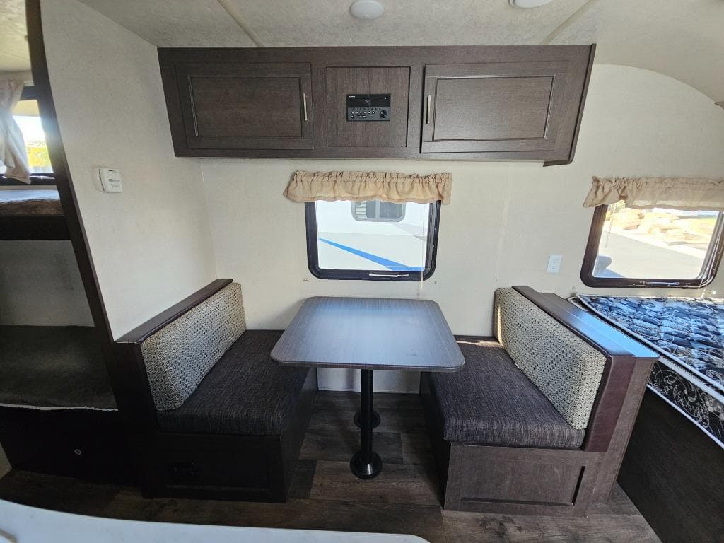 2018 Forest River RV 2018 Forest River RV Evo - thumbnail 11